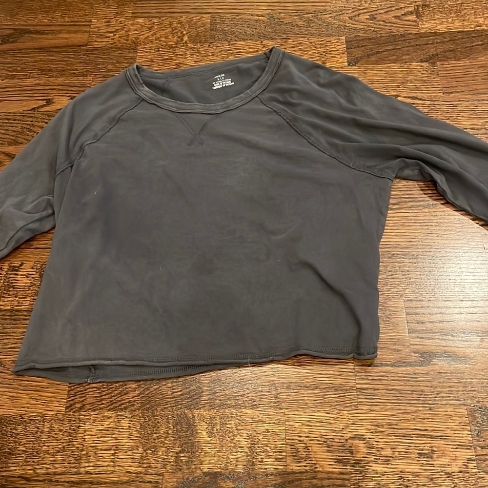 Aerie lightweight longsleeve shirt